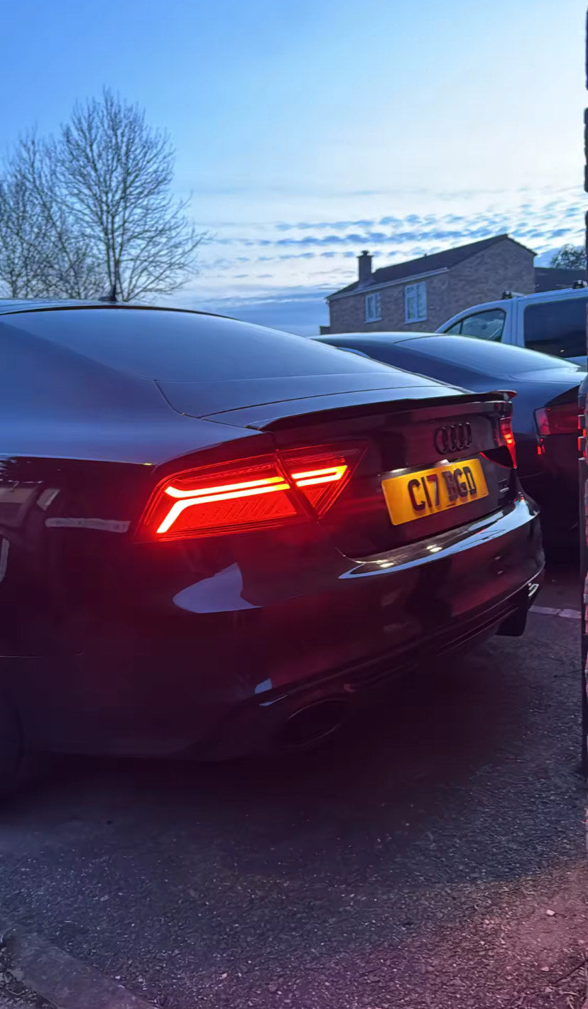 LED Light Bar Taillights suitable for Audi A7 12-18